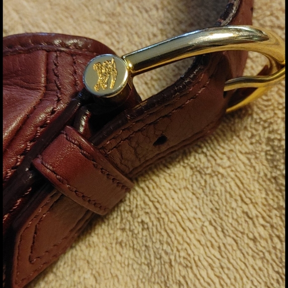 ♥️BURBERRY LEATHER PURSE!! - Picture 10 of 12